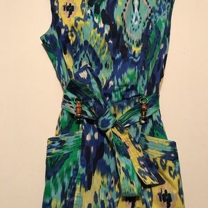 Short sleeve dress with pockets